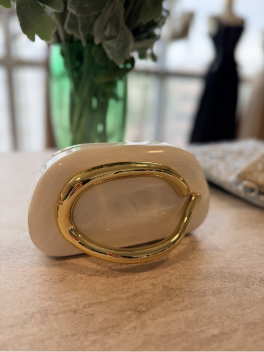 Tutma Detaylı Bej Çanta