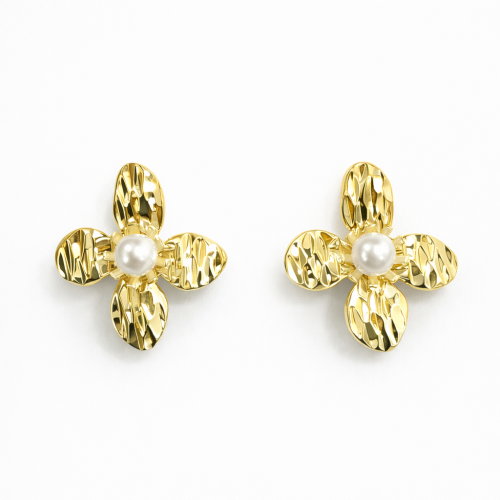 Çiçekli İncili Gümüş İğneli Küpe