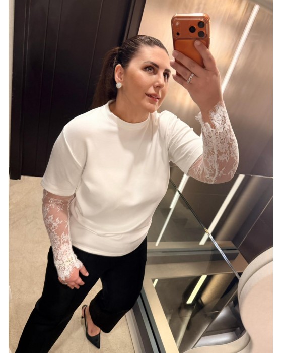 Dantel Detaylı Tişört