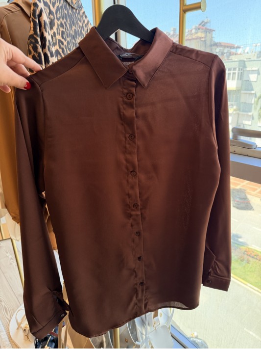 Krep Saten Kahverengi Gömlek