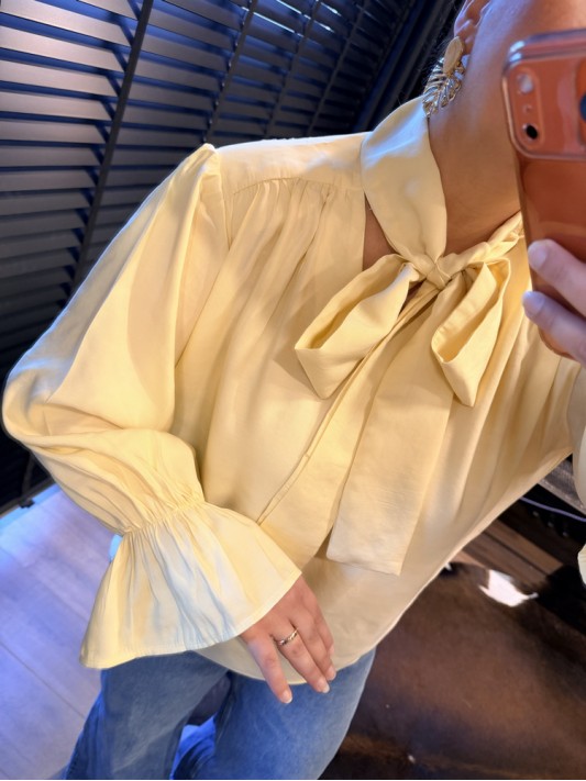 Kol Detaylı Sarı Gömlek