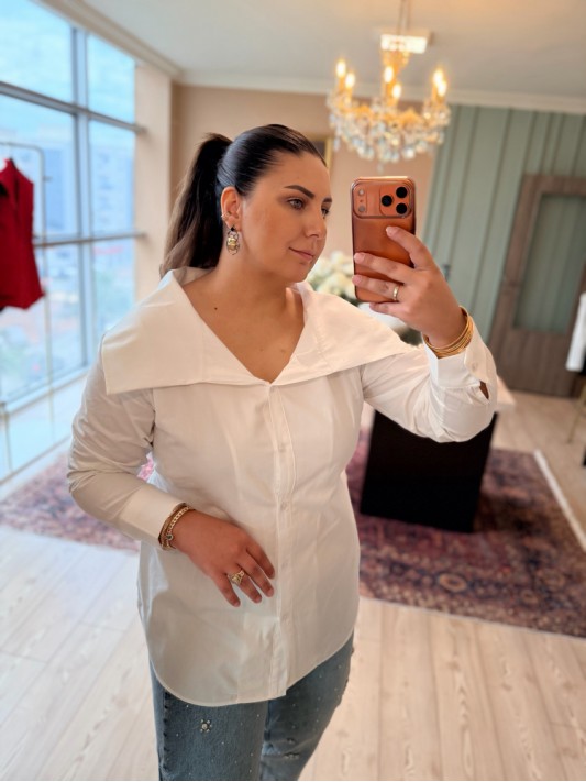 Tasarım Beyaz Gömlek