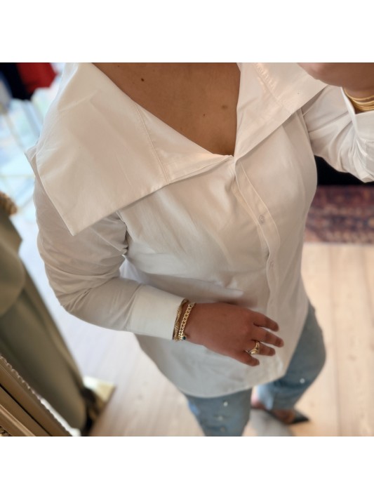 Tasarım Beyaz Gömlek